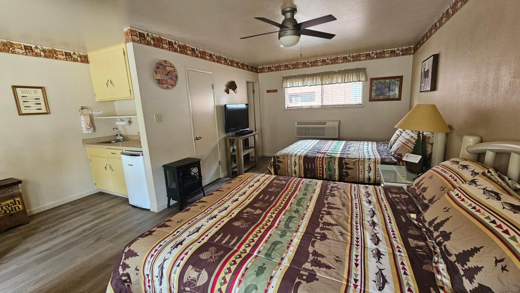 קרנוויל Sequoia Lodge מראה חיצוני תמונה