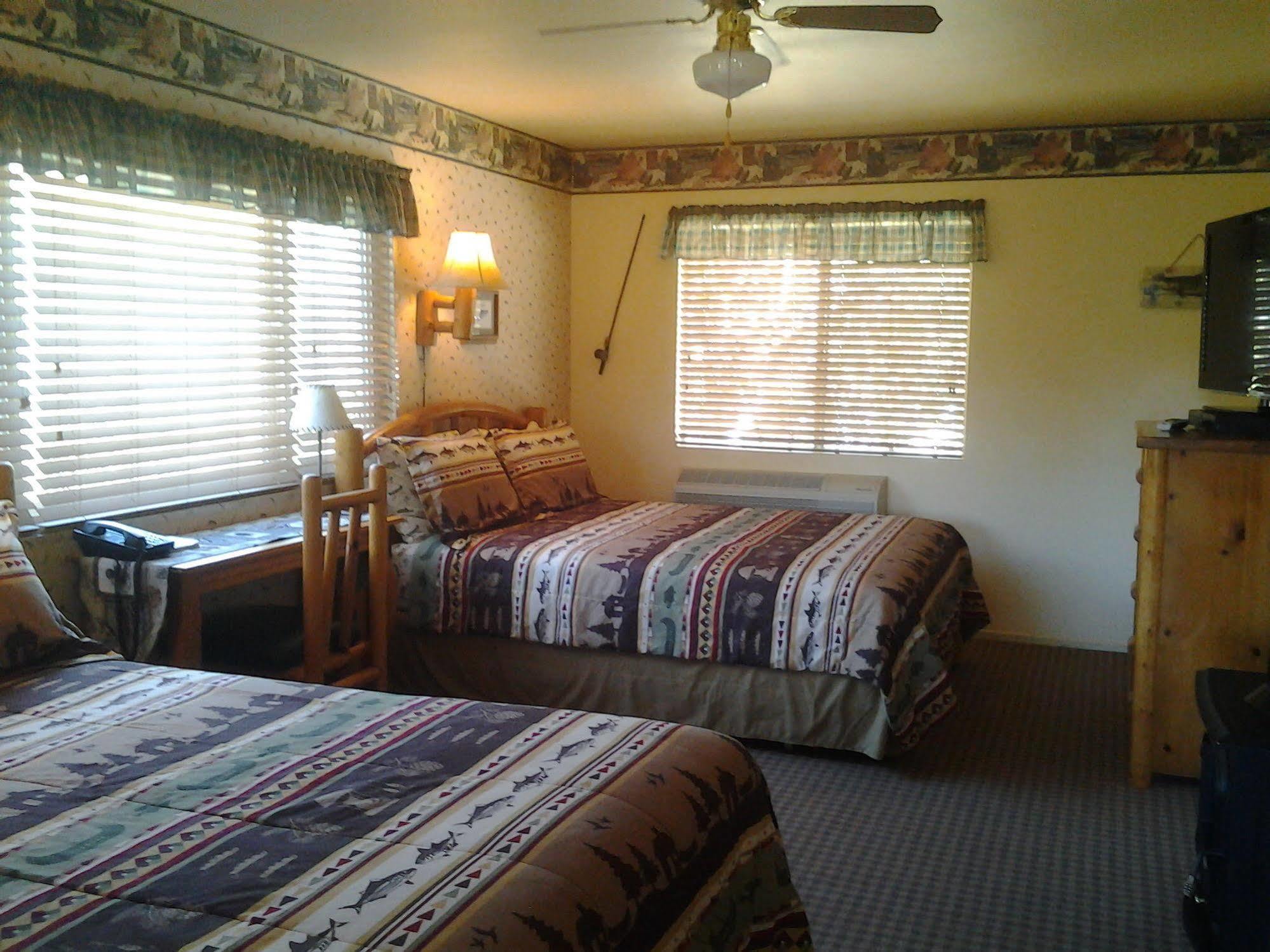 קרנוויל Sequoia Lodge מראה חיצוני תמונה
